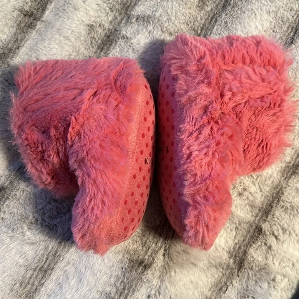 Pink fuzzy booty slippers